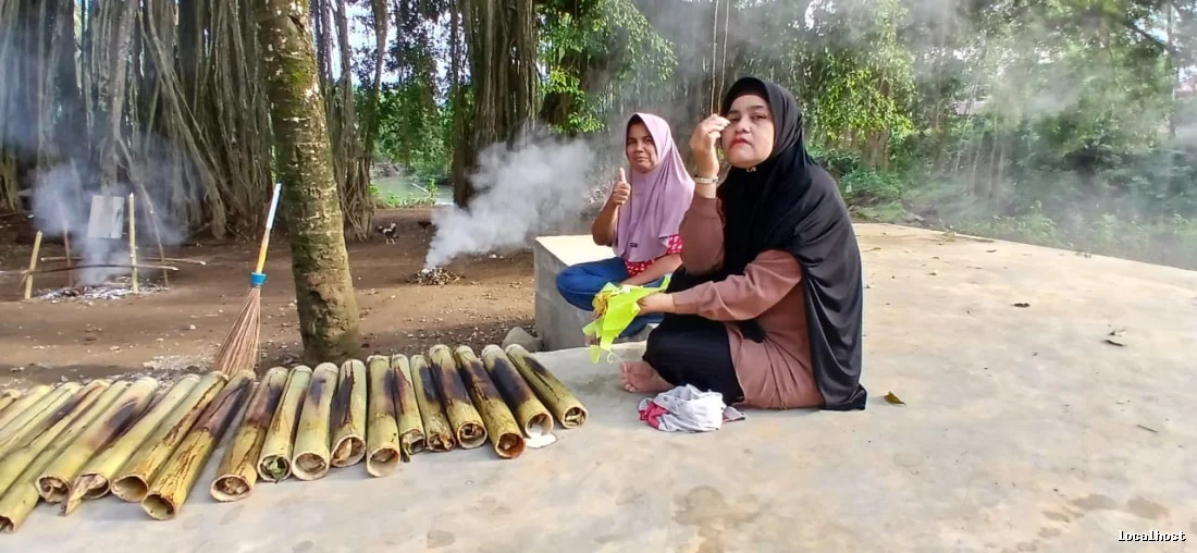 judul contoh esai